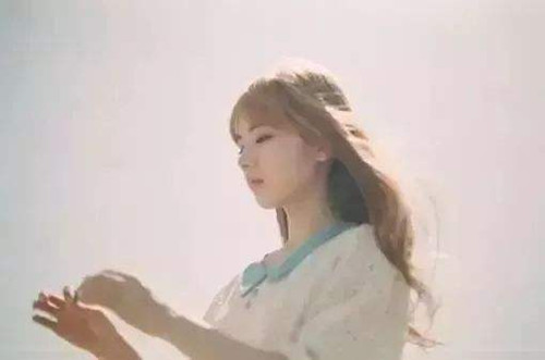 情绪化太严重的女生该怎么追?摸透她的心 情绪化太严重的女生该怎么追?摸透她的心第2张